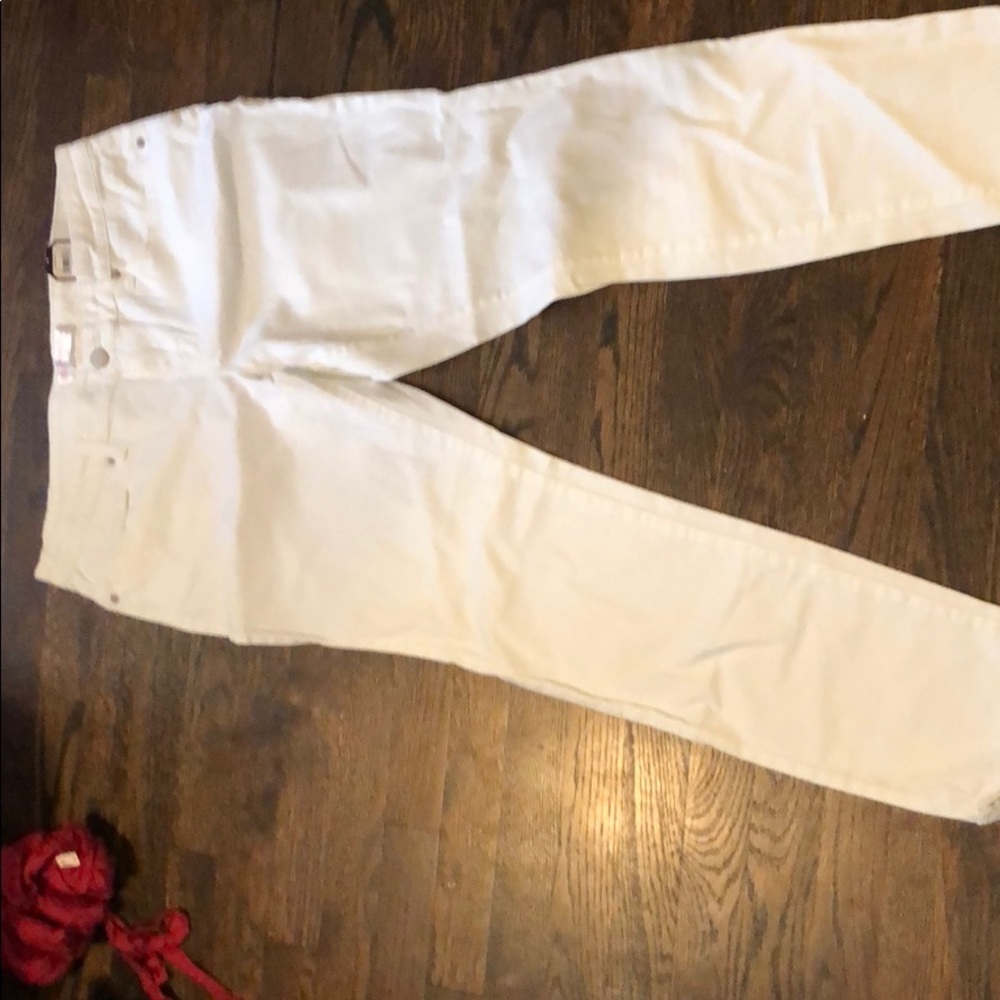 No boundaries white skinny jeans new with tags